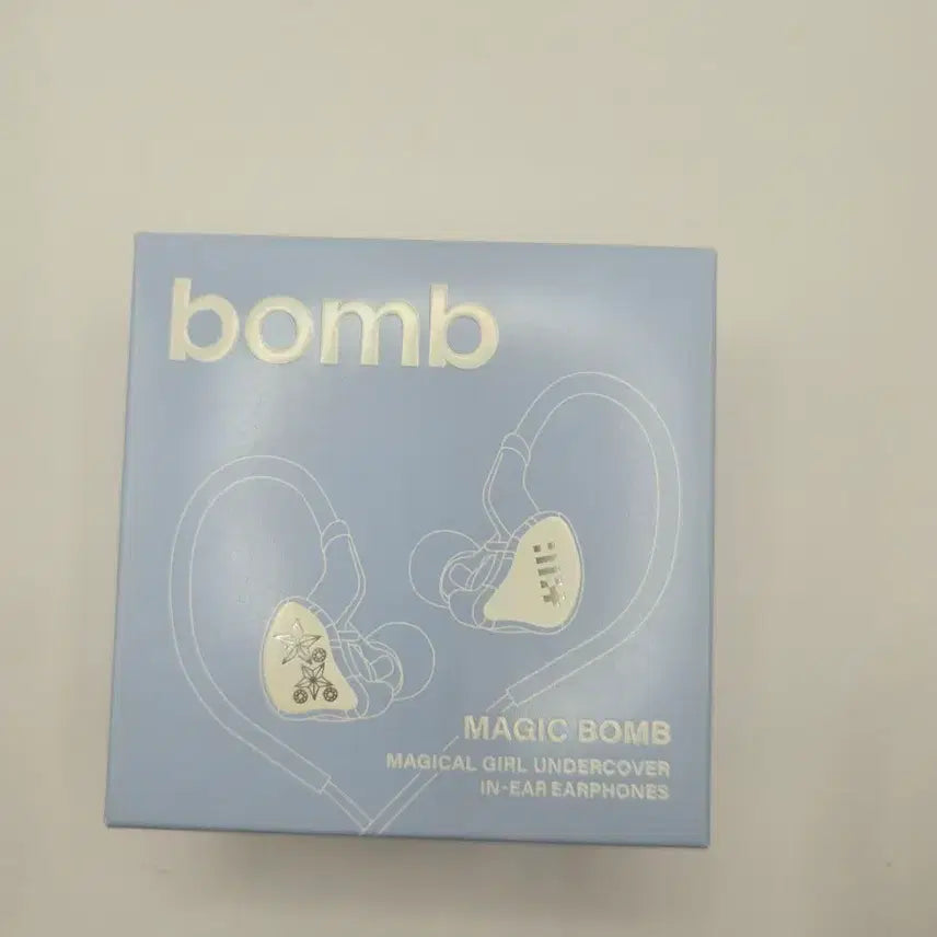 [BUNJANG] ILLIT BOMB Merch Ver. In-ear Earphones Album / 아일릿 ILLIT BOMB Merch Ver 인이어 이어폰 앨범 풀구성