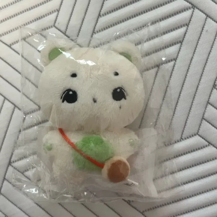 [BUNJANG] Lucy Shin Gwang-il "Gom-pang-i" Doll with "Honey Hotteok" Bag / 루시 신광일 광일 곰팡이 꼼팡이 인형