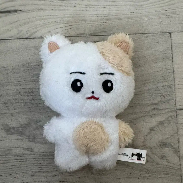 [BUNJANG] ENHYPEN Heeseung Evan EnnieMals Doll / 희승 에반 evan 인형 엔니멀즈 한국뵤