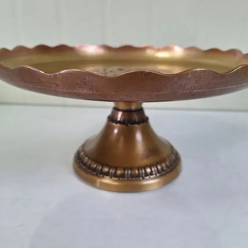 [BUNJANG] Vintage Brass Tea Table - Traditional Korean Folk Art / 근대사 수집 자료 옛날 민속품 다도 놋쇠 찻상 소반상