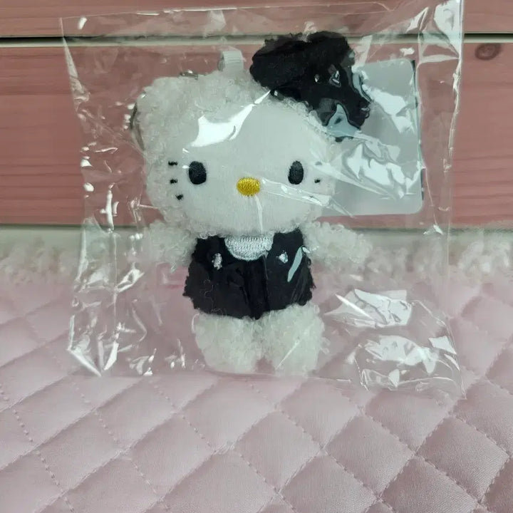 [BUNJANG] Sanrio Loriz Farm Kitty Mascot (Japan Exclusive/Limited Edition/Sold Out) / (일본정품/한정판/품절대란) 산리오 로리즈팜 키티 마스코트