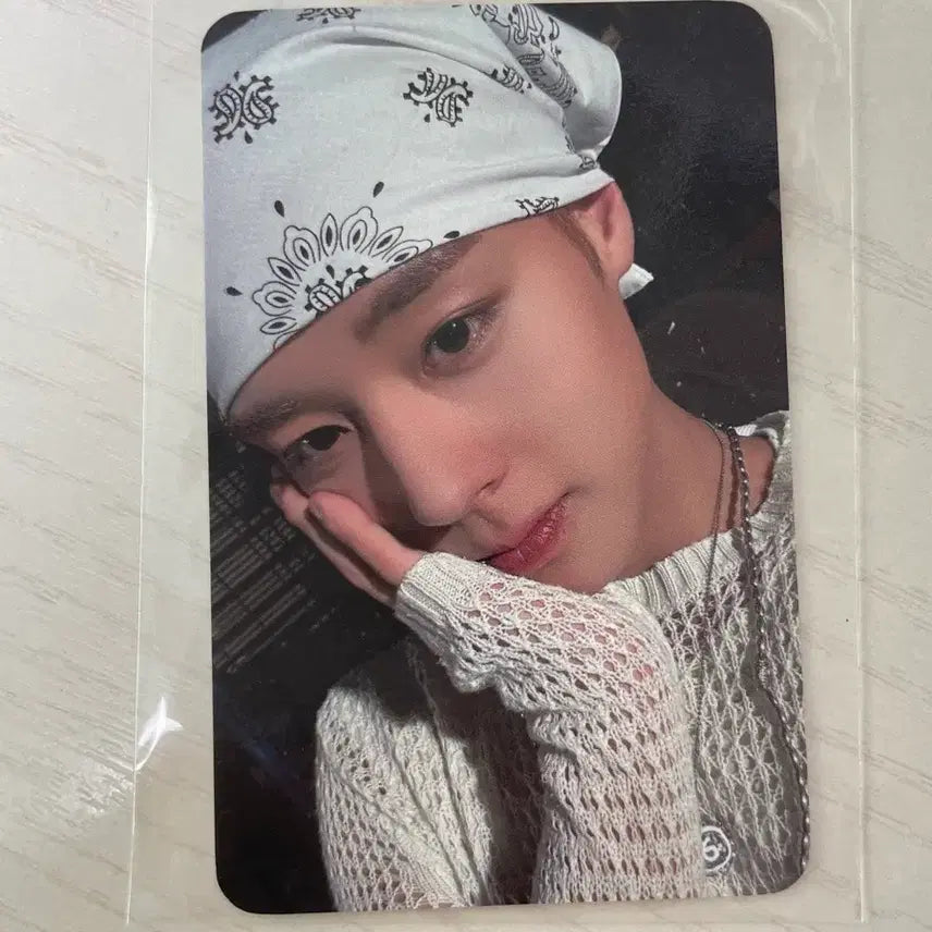 [BUNJANG] Park Ji Hoon Playfull Bandana Photocard / 박지훈 플브 반다나 포카