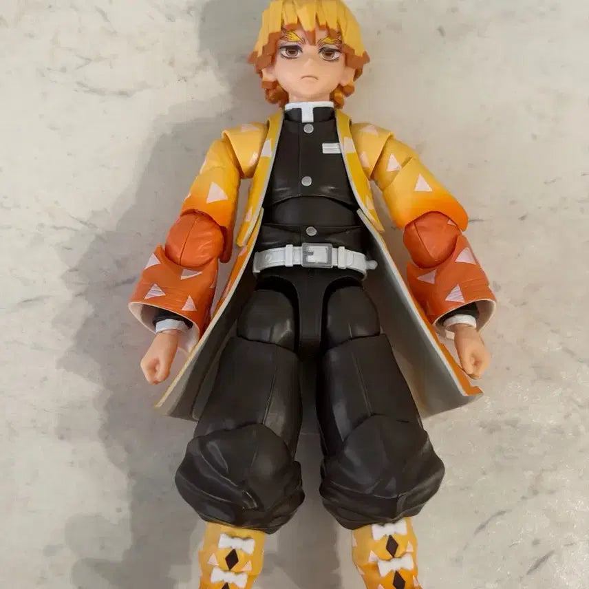 [BUNJANG] Demon Slayer Zenitsu SHF Figure / 귀멸의 칼날 젠이츠 shf