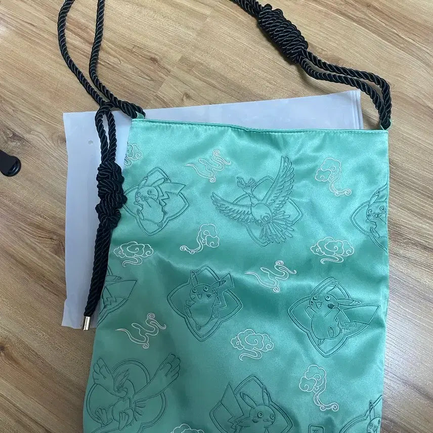 [BUNJANG] Pokemon Traditional Edition Celadon Eco Bag / (새상품) 포켓몬 전통에디션 청자빛 에코백
