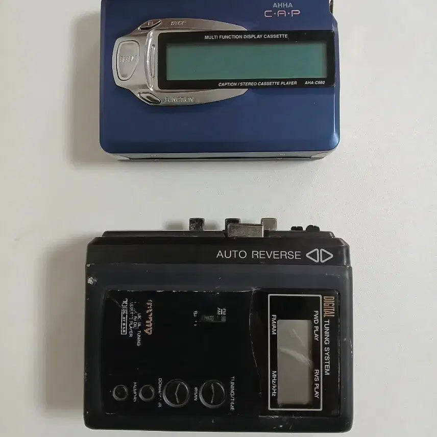 [BUNJANG] Samsung My My / LG Aha (2 units) - For Parts / 워크맨 두개 부품용