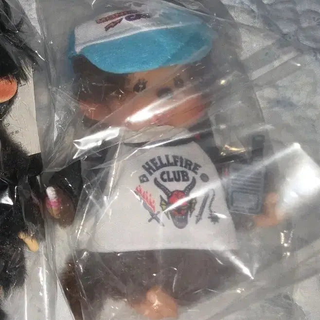 [BUNJANG] Stranger Things Hellfire Club Monchhichi Plush / 기묘한 이야기 스트레인저 띵스 스띵 헬파이어클럽 몬치치 인형
