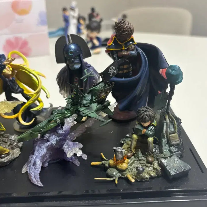 [BUNJANG] Galaxy Express 999 8-Figure Set Bundle / 은하철도 999 8종 피규어세트 일괄판매
