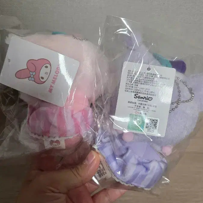 [BUNJANG] Kuromi My Melody Dessert Keychain Doll Set / 쿠로미, 마이멜로디 디저트 키링 인형세트