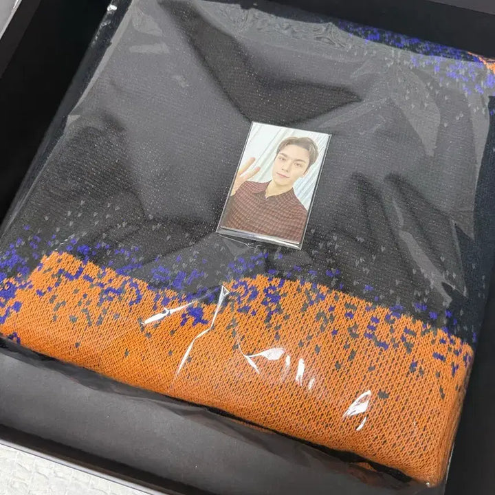 [BUNJANG] SEVENTEEN Vernon Birthday Box Blanket / 세븐틴 버논 생일 박스 담요 브랑켓