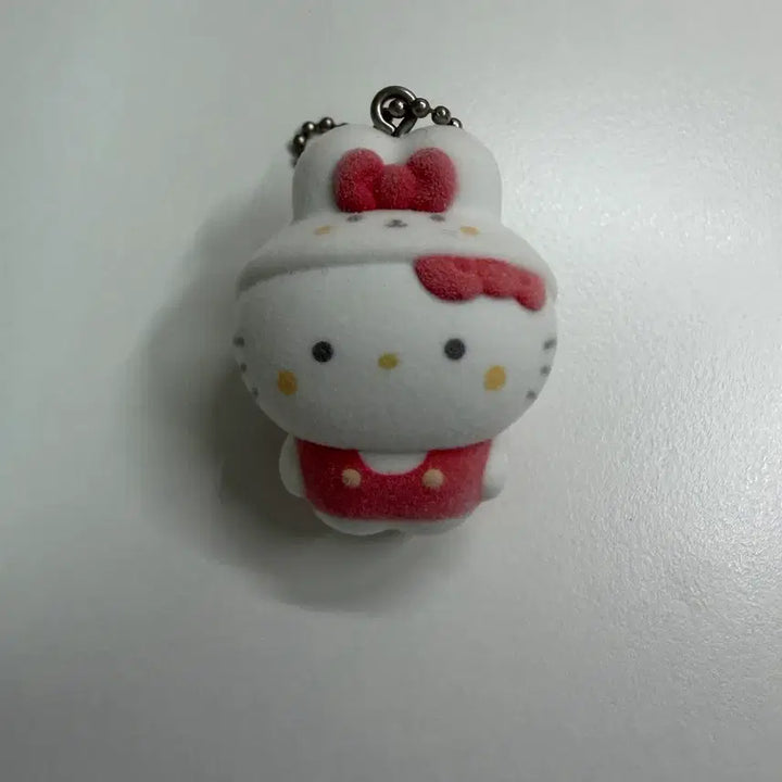 [BUNJANG] Sanrio Characters x Studio Hanabi Fluffy Floppy Mascot Gacha Hello Kitty / 산리오 캐릭터즈 X 스튜디오 하늘 폭신폭신 플로키 마스코트 가챠 헬로키티