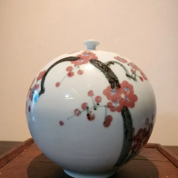 [BUNJANG] Woojungyo Jeong Gu-cheon Celadon Plum Blossom Vase / 우정요 정구천 매화문 철화 진사 매화문 백자 앵병