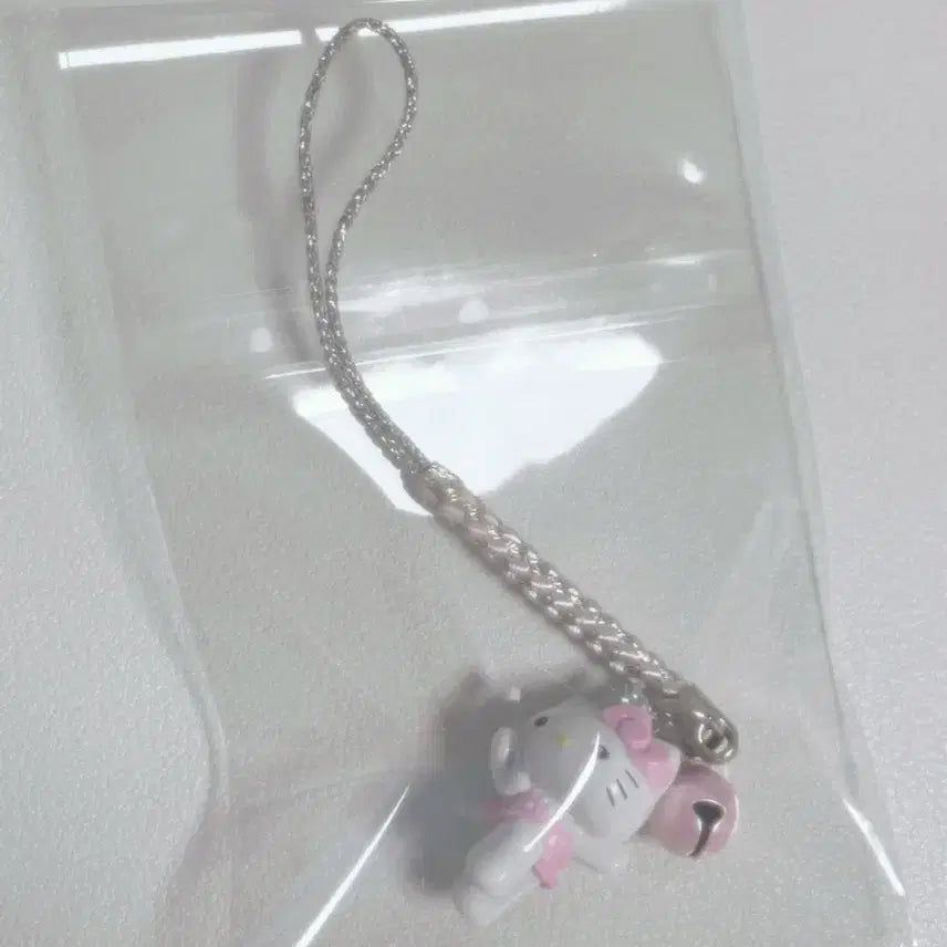 [BUNJANG] Sanrio Hello Kitty Strap Charm / 산리오 키티스트랩 킽스 헬로키티 키링