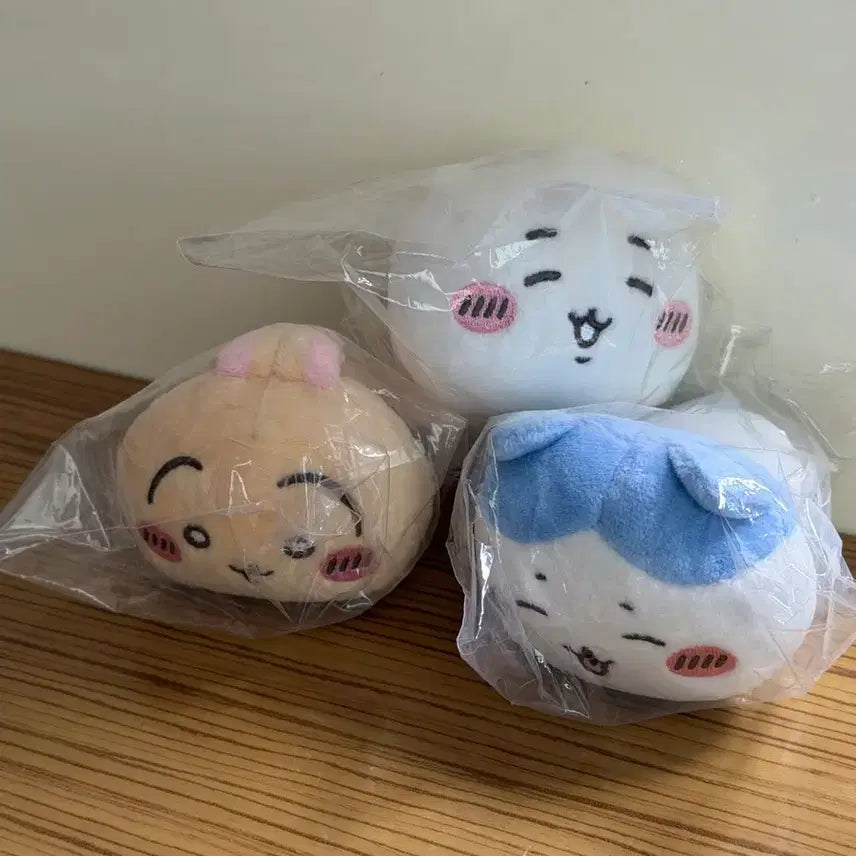 [BUNJANG] Chiikawa Sitting Plush &amp; Nesoberi Gacha Set / 치이카와 앉은누이 &amp; 네소베리 가챠