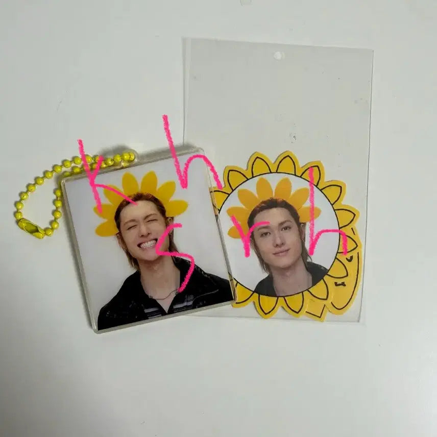 [BUNJANG] Dr. Martens Keyring &amp; Sticker Set / 코르티스 마틴 키링,스티커