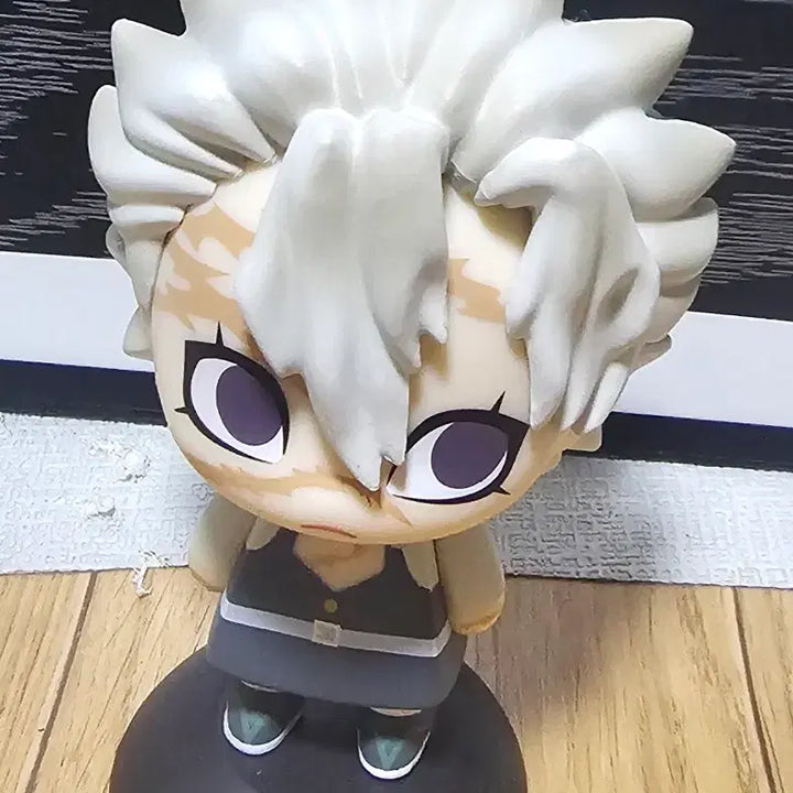 [BUNJANG] Yurayura Head Demon Slayer Sanemi Shinazugawa Figure / 유라유라 헤드 귀멸의 칼날 시나즈가와 사네미 피규어