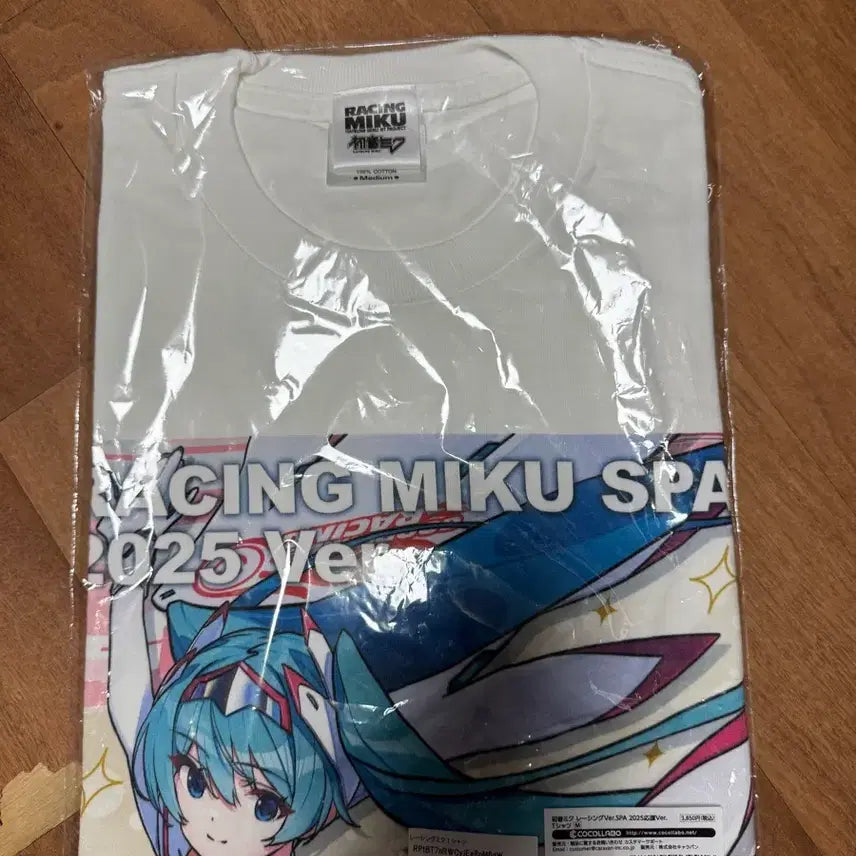 [BUNJANG] Racing Miku 2025 Ver. Short Sleeve T-Shirt (Size M) / 레이싱 미쿠 2025ver. 반팔 티셔츠