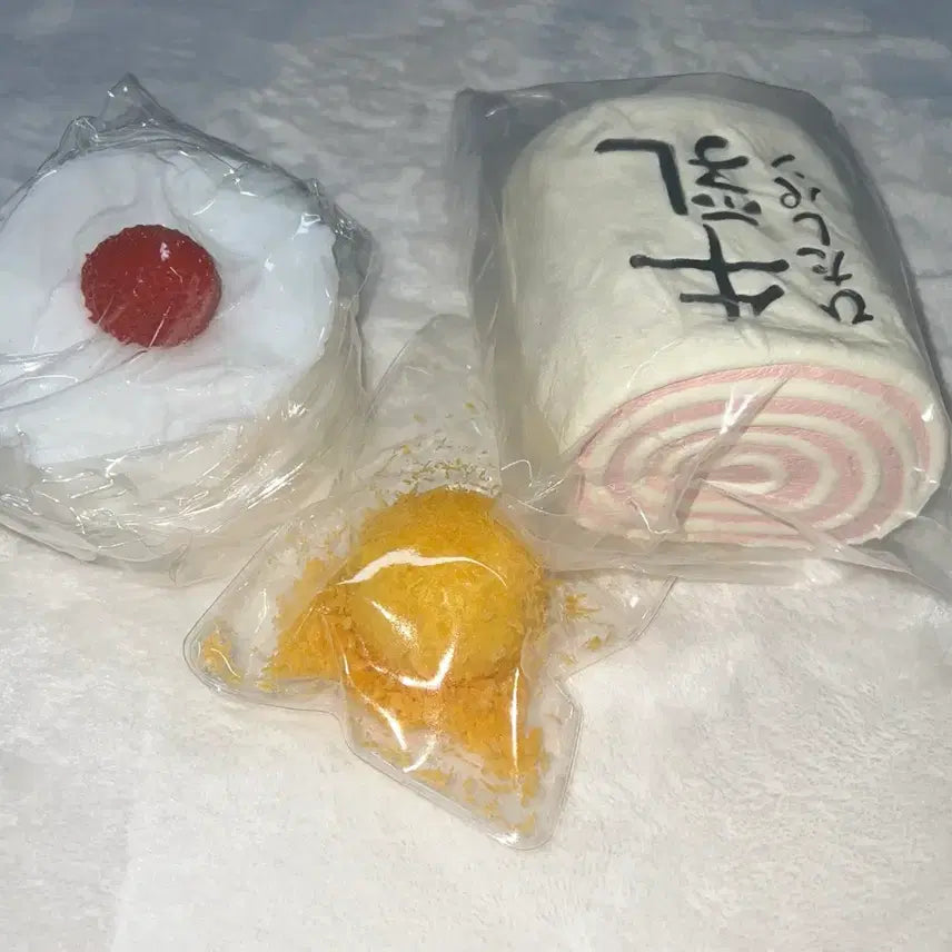 [BUNJANG] Slangi Mallangi 3종 Cheese Ball, Milk Bread, Strawberry Cake Set / 새상품) 슬랑이 말랑이 3종 치즈볼,우유빵,딸기케이크