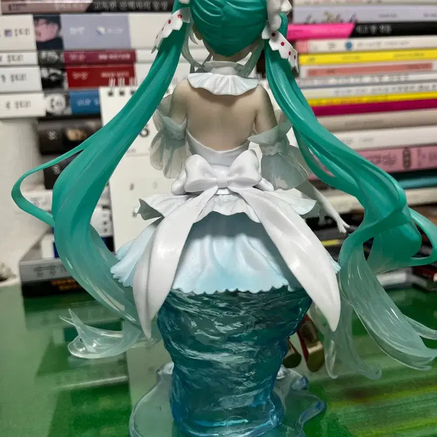 [BUNJANG] Hatsune Miku White Costume Figure / 하츠네미쿠 피규어