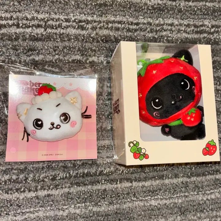 [BUNJANG] Wish Bakery Strawberry Wish Doll Kuri Plush Keychain / 위시베커리 딸기위시돌 쿠리 세트
