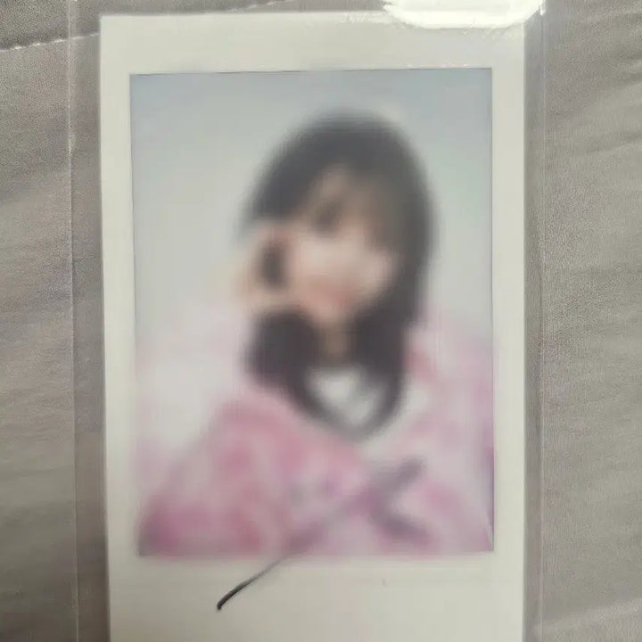 [BUNJANG] Choi Yena Signed Polaroid / 최예나 예나 싸인 폴라로이드 사인 폴라