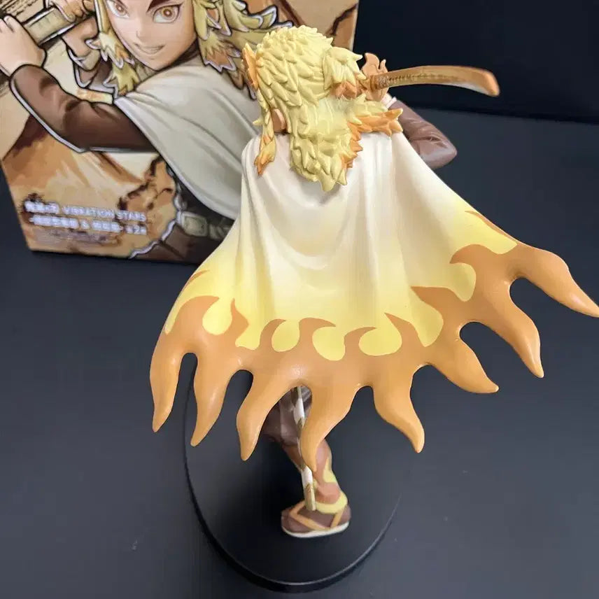 [BUNJANG] Demon Slayer Kyojuro Rengoku Vibration Stars Figure (Unsealed) / 개봉품 귀멸의칼날 렌고쿠 피규어 렌고쿠 바이브레이션 피규어 렌고쿠세피아