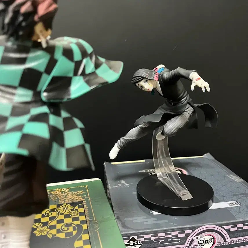 [BUNJANG] Demon Slayer Tanjiro B Prize &amp; Enmu B Prize Figure Bundle Set / 일괄판매 귀멸의 칼날 피규어 탄지로B상 엔무 B상 귀멸의칼날 무한열차
