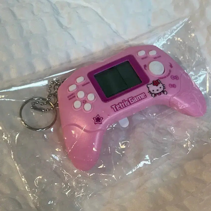 [BUNJANG] Hello Kitty Tetris Game Keychain / 새상품) 헬로키티 테트리스 게임 키링