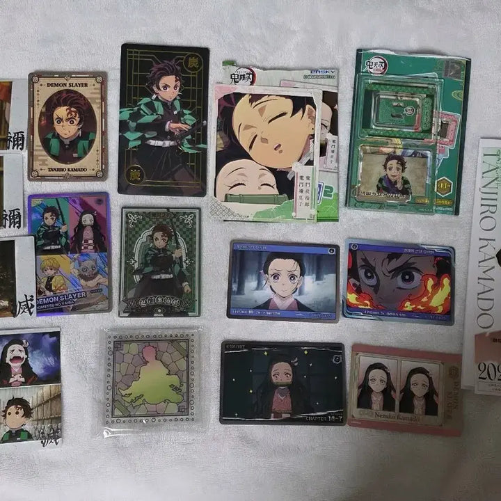 [BUNJANG] Demon Slayer Tanjiro &amp; Nezuko Merchandise Bundle / [반택포 2.0] 탄지로 네즈코 굿즈 일괄 판매