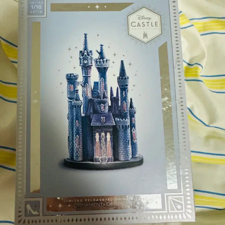 [BUNJANG] Disney Castle Collection Ornament Limited Edition / 디즈니 성 컬렉션 오너먼트 한정판