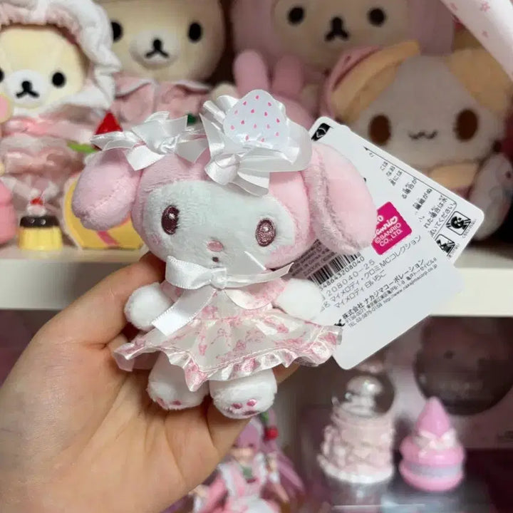 [BUNJANG] Sanrio My Melody Shiroichigo Mascot Plush Keychain / 산리오 마이멜로디 시로이치고 마스코트mc 인형 키링(택o)