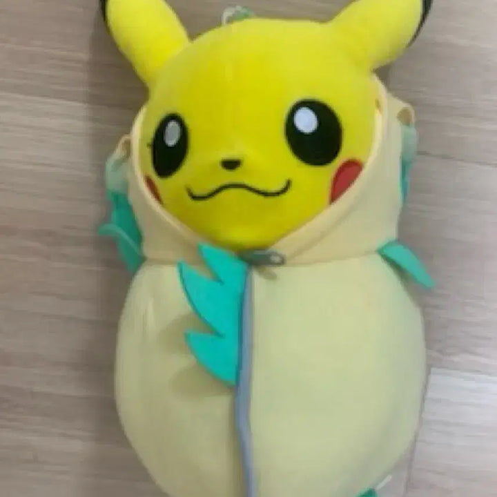 [BUNJANG] Pokemon Pikachu Nimphia Poncho Plush (Medium) / 포켓몬스터 피카츄 인형 님피아 판쵸추 판초추