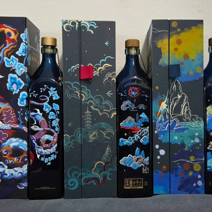 [BUNJANG] Johnnie Walker Blue Label Limited Edition Set of 3 Empty Bottles / 조니워커 블루 라벨 리미티드 에디션 3종 위스키 공병