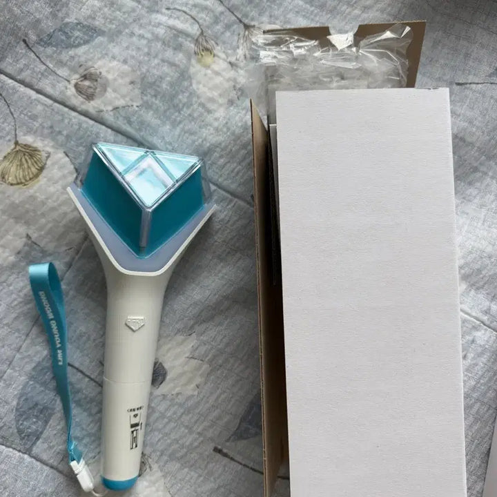 [BUNJANG] Lim Young Woong Concert Cheer Stick Bundle Set / 임영웅 콘서트 응원봉 팝니다.  2개 일괄