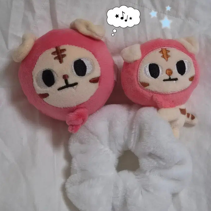 [BUNJANG] CRAVITY KUKKU CROW MOCHIVERSE Scrunchie &amp; Stress Ball Bundle Set / 크크루 랑모(포카O) 스트레스볼 스크런치 일괄