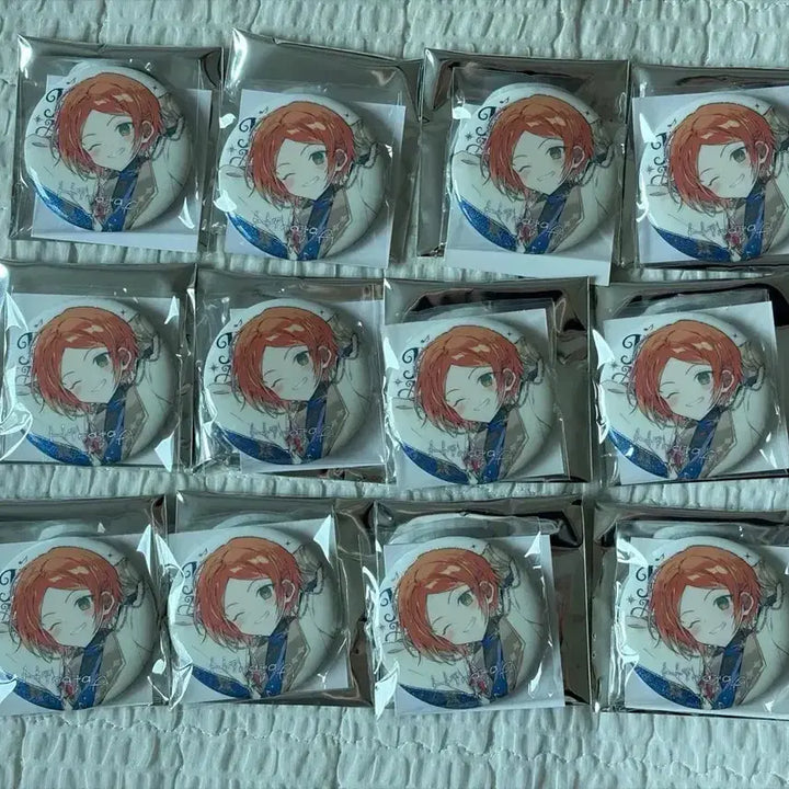 [BUNJANG] Ensemble Stars Hinata 12 Tin Badges Bundle Set with Special Acrylic, Star Clear Card, and Polaroid / 모펀 앙스타 팝업 히나타  캔뱃지12개+16만원특전+폴라로이드+스타클리어카드 일괄