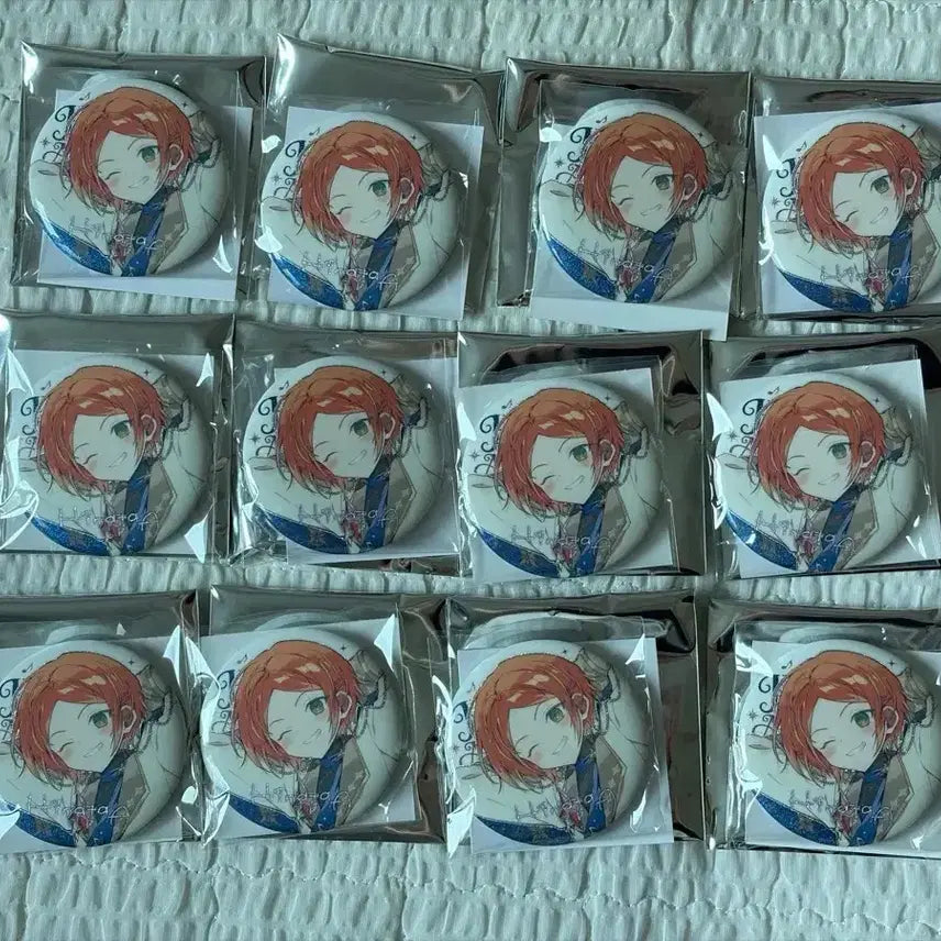 [BUNJANG] Ensemble Stars Hinata 12 Tin Badges Bundle Set with Special Acrylic, Star Clear Card, and Polaroid / 모펀 앙스타 팝업 히나타  캔뱃지12개+16만원특전+폴라로이드+스타클리어카드 일괄