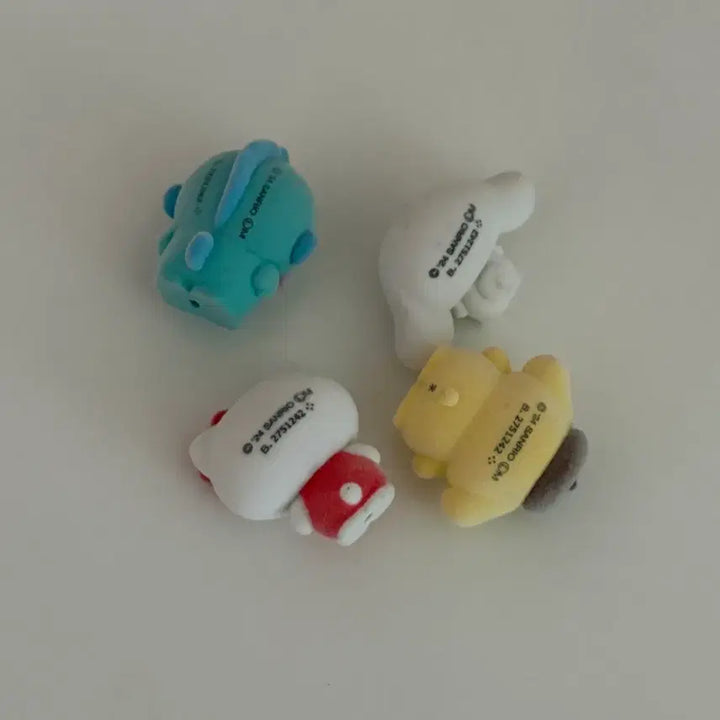 [BUNJANG] Sanrio Fluffy Floppy Gacha Set (1st Edition) / 산리오 플러피 플로키 가챠 1탄 일괄