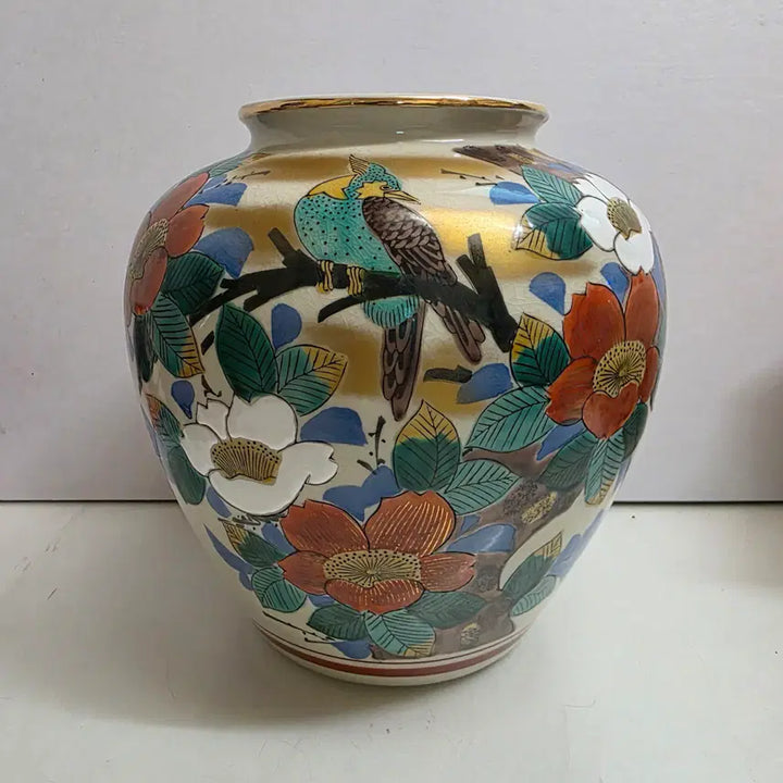 [BUNJANG] Japanese Traditional Celadon Vase with Bird and Flower Motif and Gold Embellishments / 일본전통 도자기 화조문 금채 도자기 화병