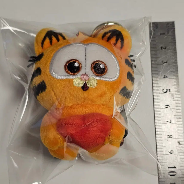 [BUNJANG] Garfield the Movie Baby Heart Plush Keychain / [인뽑] 가필드 더 무비 베이비 하트 인형 키링 판매합니다.