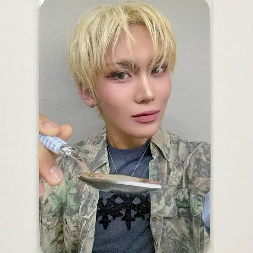 [BUNJANG] XLOV Hyun Photocard POB / XLOV 엑스러브 HYUN 현 포카 포토카드 미공포