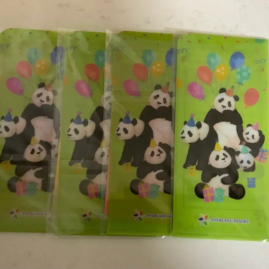 [BUNJANG] Everland Bao Family 2024 Birthday Invitation / 에버랜드 바오패밀리 24년 생일초대장