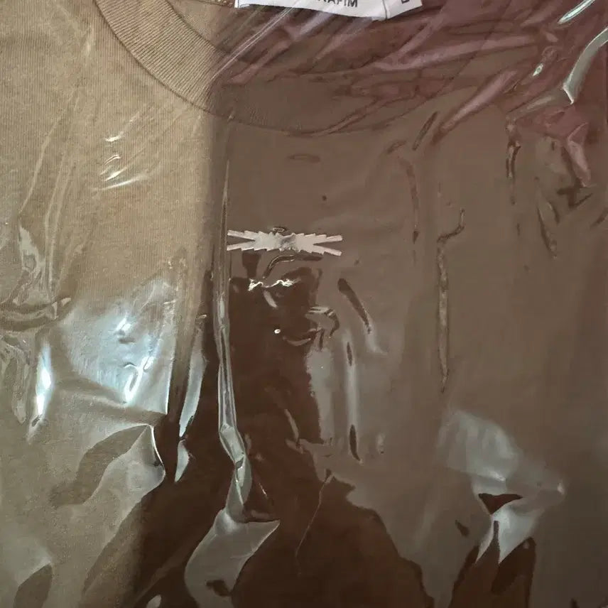 [BUNJANG] LE SSERAFIM Tokyo Dome Concert Brown T-Shirt (L, Sealed) / 르세라핌 도쿄돔 티셔츠 브라운