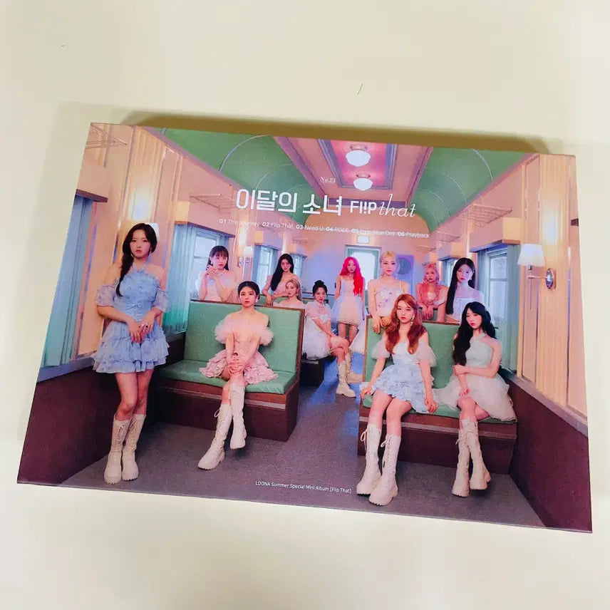 [BUNJANG] LOONA Flip That (A Ver.) Summer Special Mini Album CD (Includes Folded Poster) - Chuu, Yves / [중고음반/CD] 이달의 소녀 (LOONA) Flip That (A Ver., 접지포스터 포함) 츄 Yves