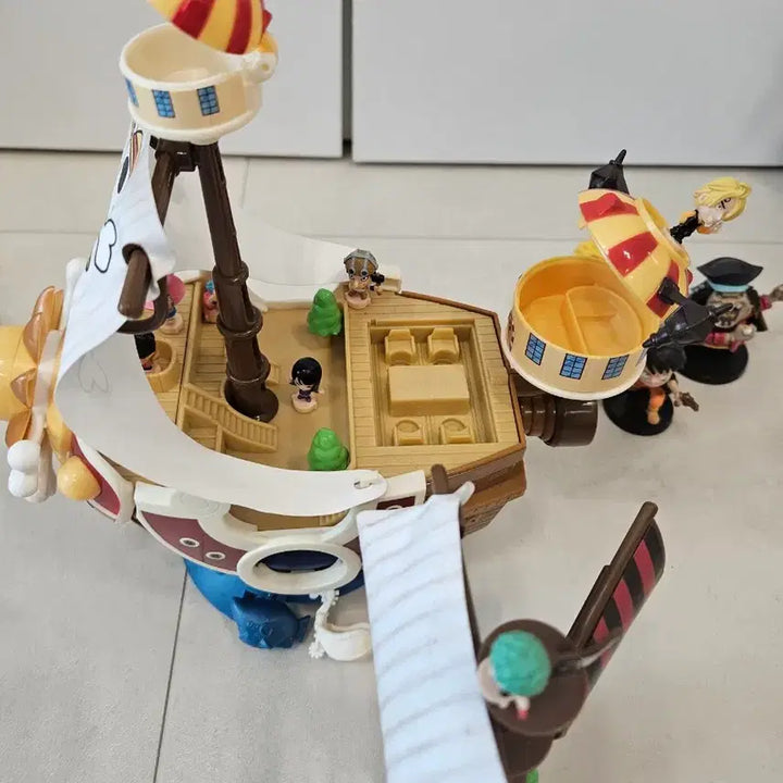 [BUNJANG] Bandai One Piece Thousand Sunny Ship with Figure Set / 반다이 원피스 써니호