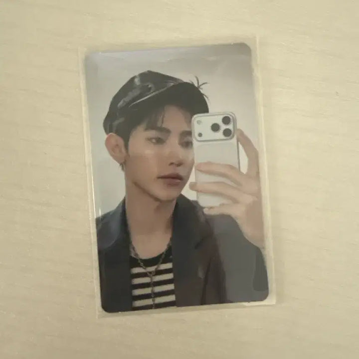[BUNJANG] ZEROBASEONE Zhang Hao Sequence 01: Curiosity Gazed Photocard / Sequence 01: Curiosity Gazed ver 장하오 포카