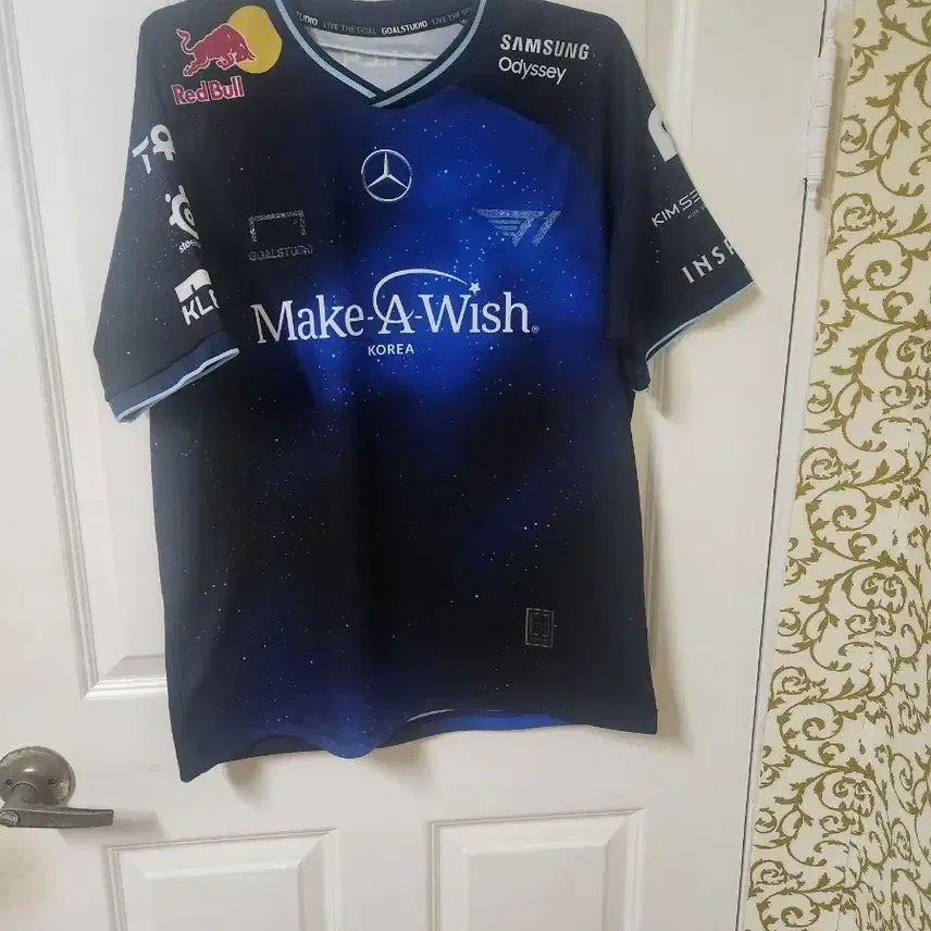 [BUNJANG] T1 Make A Wish Uniform L Size / T1 Make A Wish 유니폼 판매합니다!
