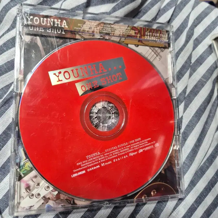 [BUNJANG] Younha One Shot Single Album CD / 윤하 디싱 one shot 음반시디