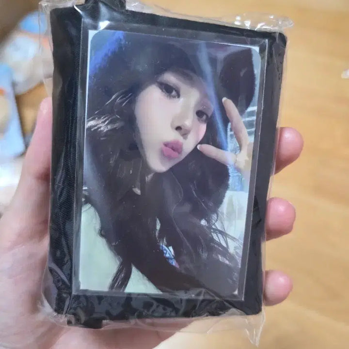 [BUNJANG] Karina Photocard Card Pouch (Sealed) / (미개봉) 카리나 카드파우치 포카 포함