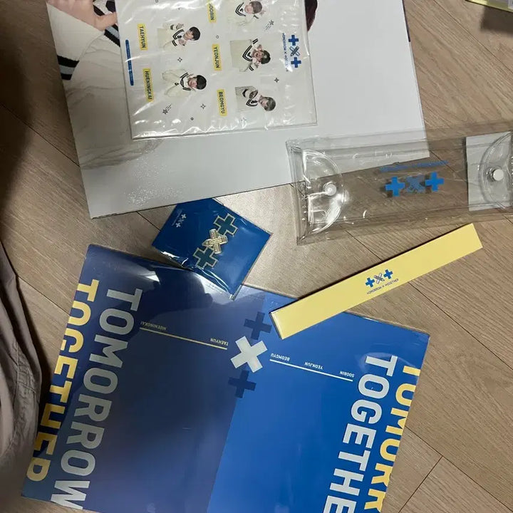 [BUNJANG] TXT TOMORROW X TOGETHER Global Official Fanclub MOA Kit / 투모로우바이투게더 TXT 글로벌 공식 팬클럽 MOA 키트