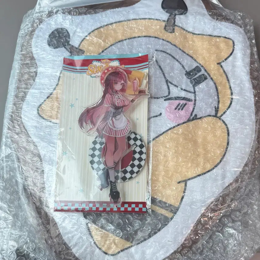 [BUNJANG] Lizz 6 Pop-up Acrylic Stand &amp; Shiro Wing-ming Cushion Bundle Set (Sealed) / 리제 식스팝업 아크릴&amp; 시로 윙밍쿠션 미개봉 일괄